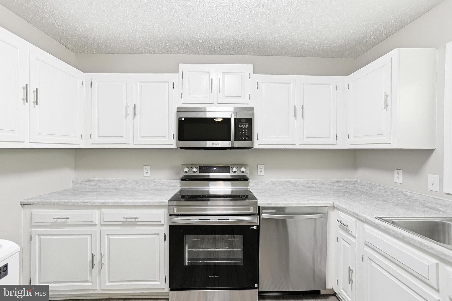 107 Sunset Court photo 14