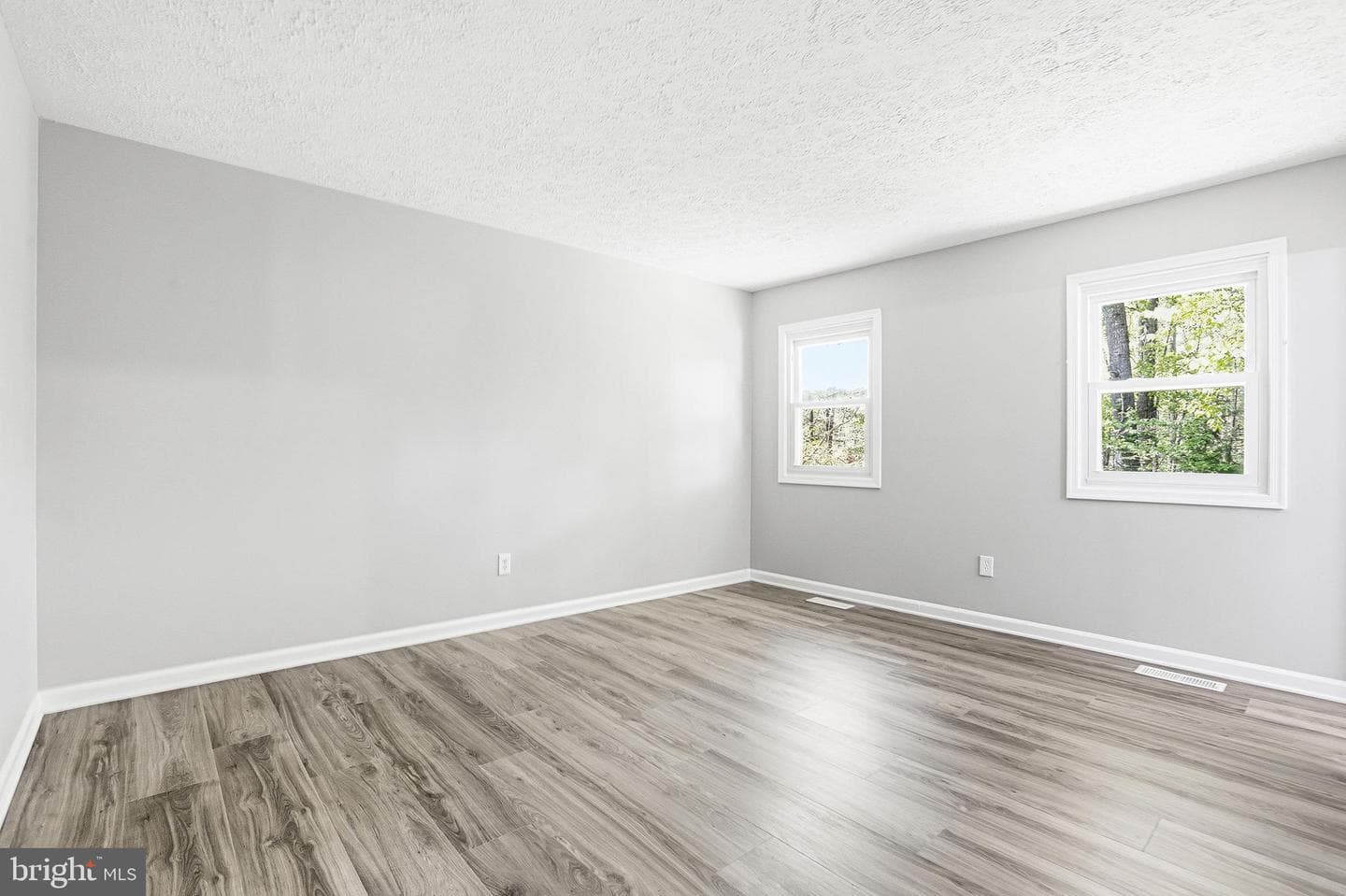 107 Sunset Court photo 17