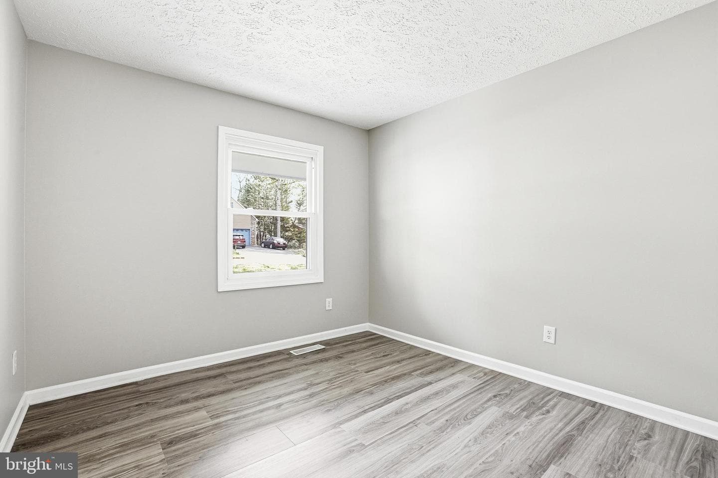 107 Sunset Court photo 22