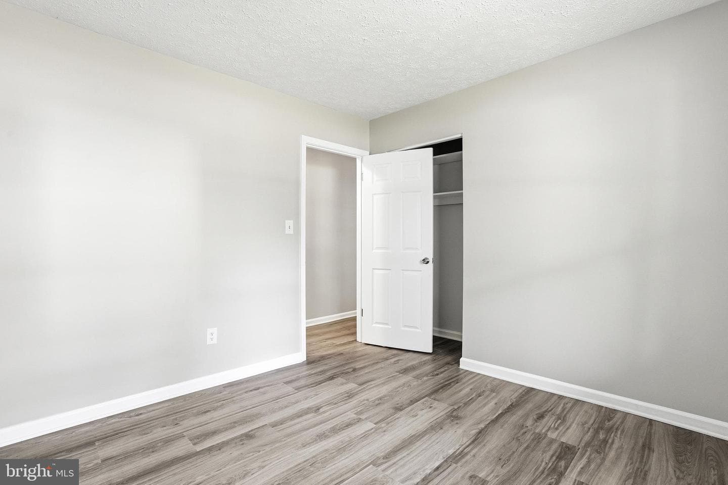 107 Sunset Court photo 23