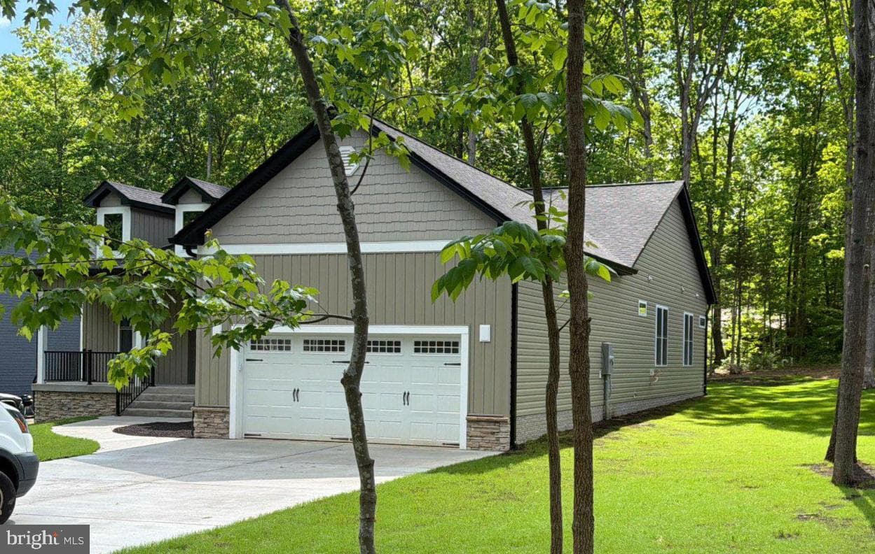 1231 Lakeview Parkway photo 4