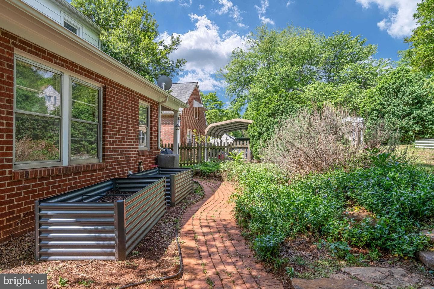 195 Dabney Street photo 43