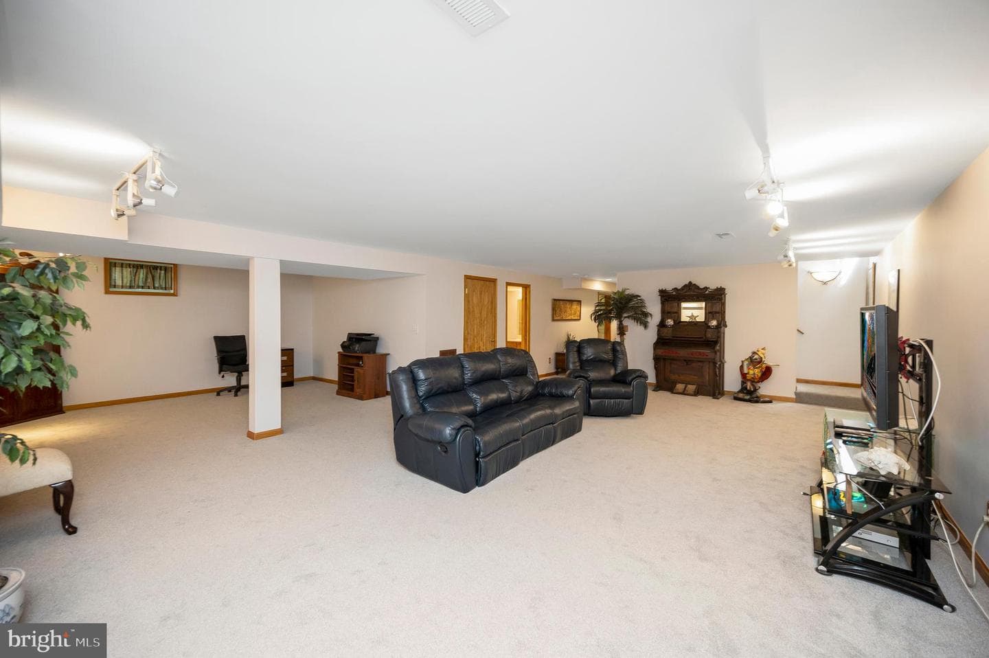 203 Limestone Lane photo 37
