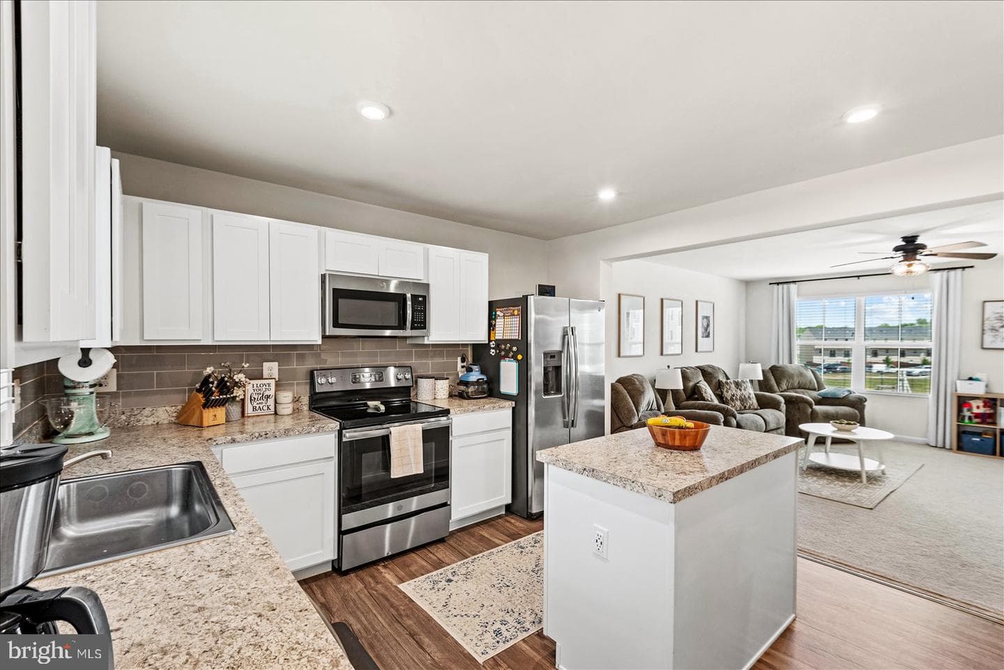 2854 Farzi Circle photo 33