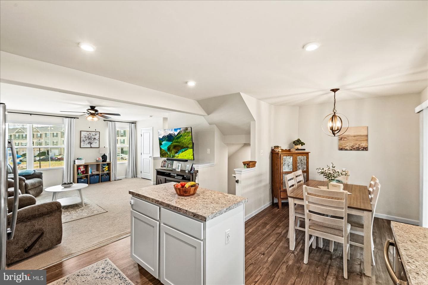 2854 Farzi Circle photo 34
