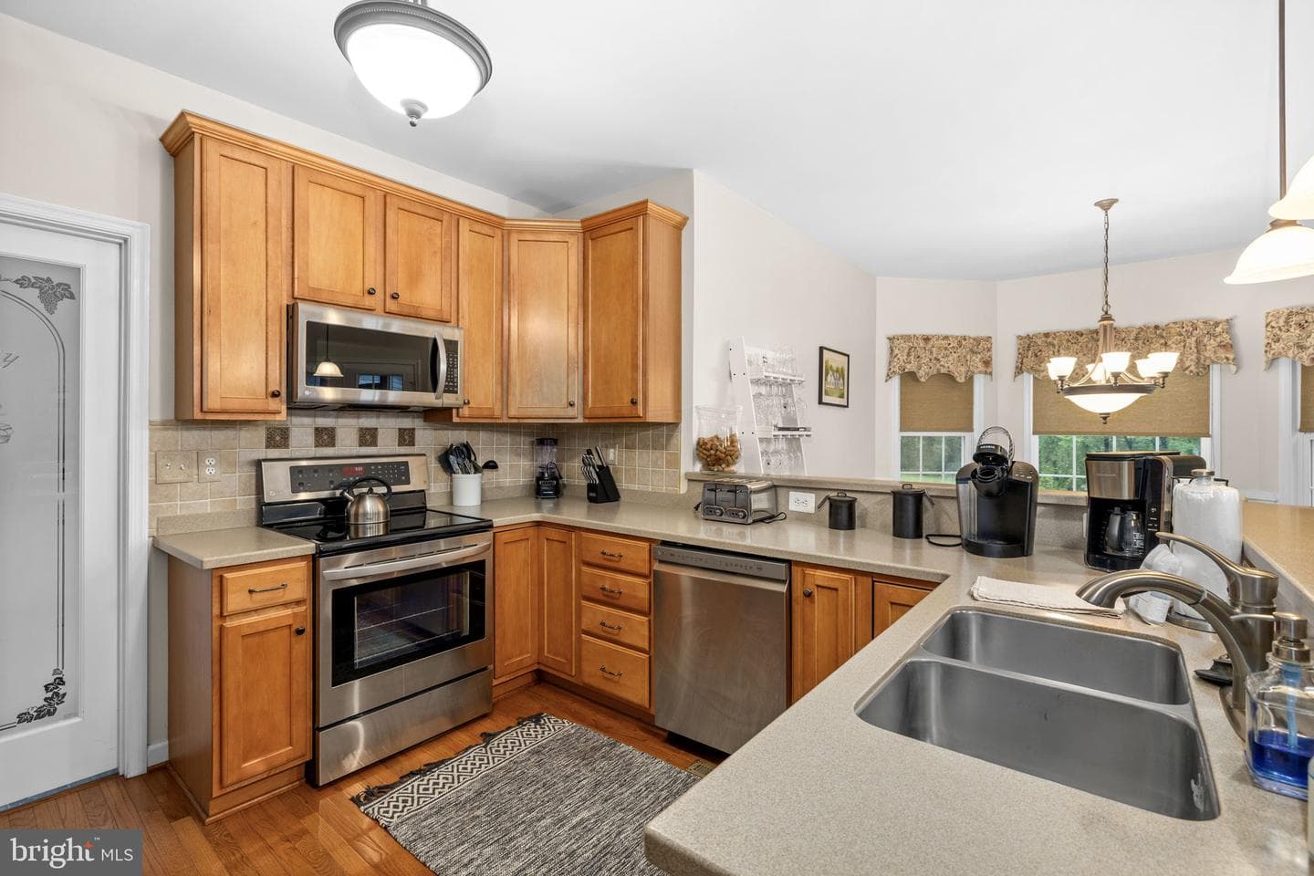 17289 Miss Mollys Lane photo 10