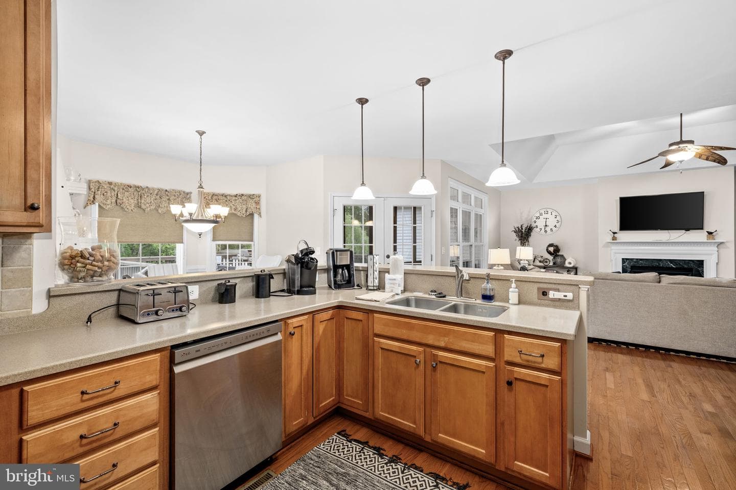 17289 Miss Mollys Lane photo 11