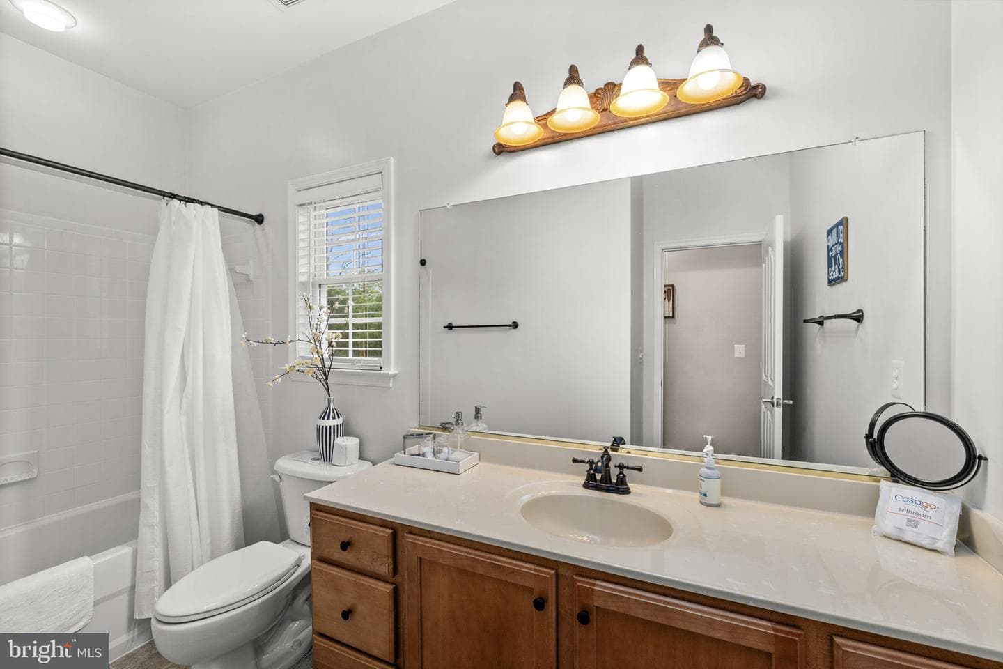 17289 Miss Mollys Lane photo 24