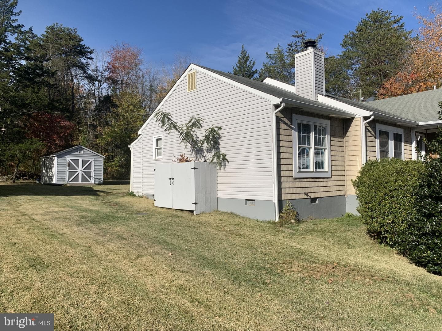 109 Fairfax Lane photo 4