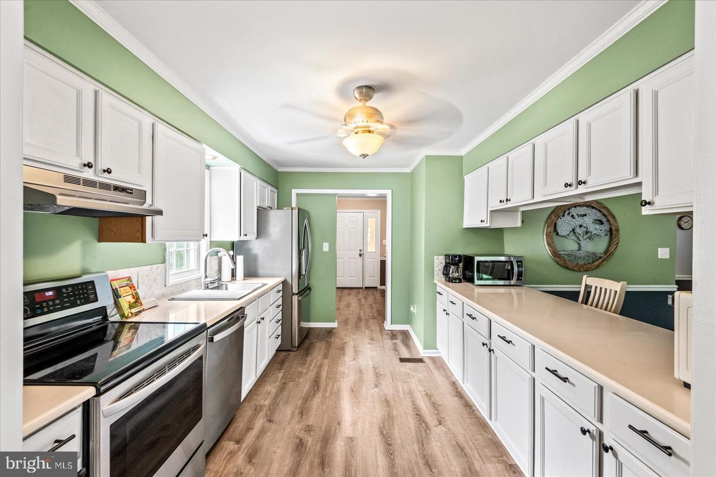 135 Washington Street photo 17