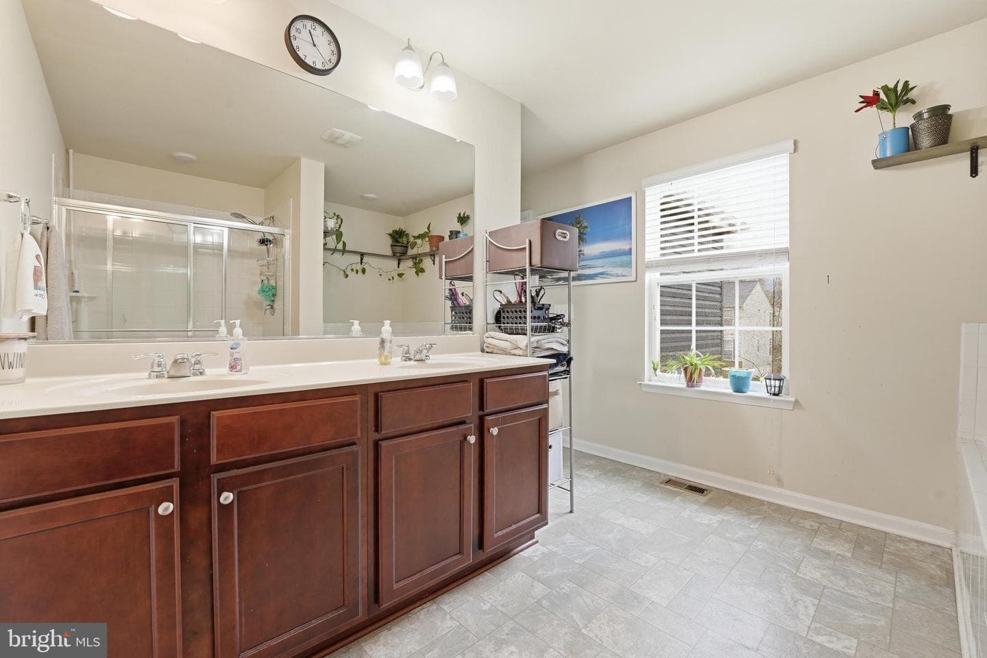 235 Daliah Way photo 35