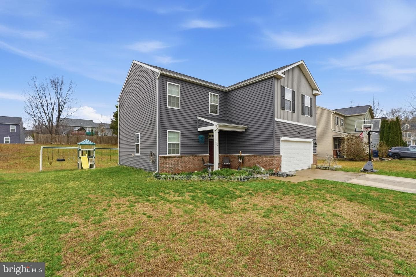 235 Daliah Way photo 4