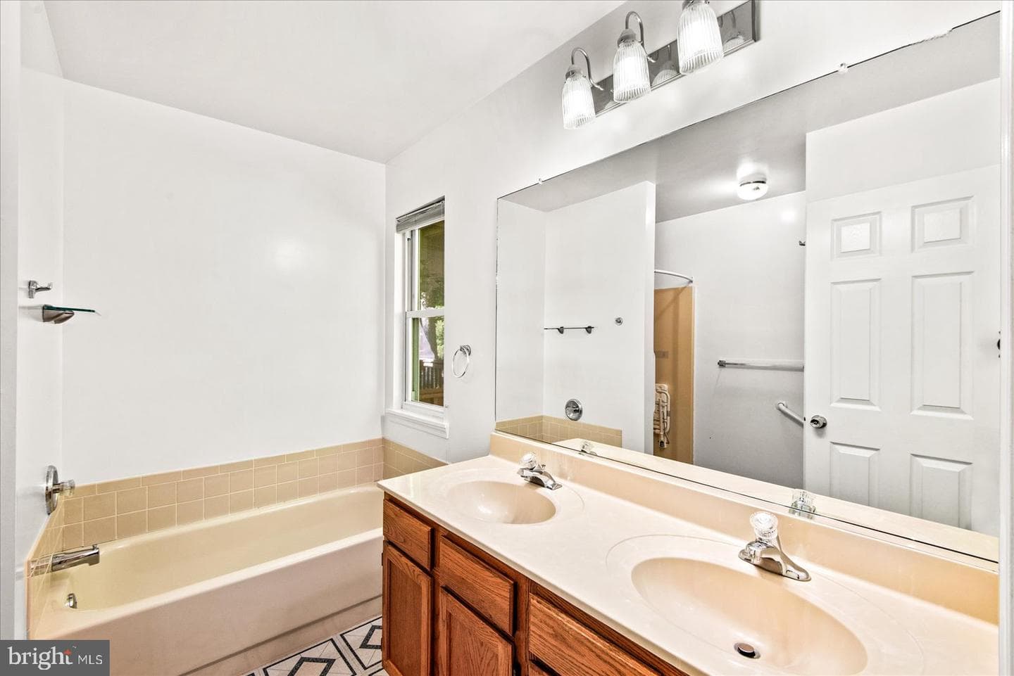 130 Green Street photo 6