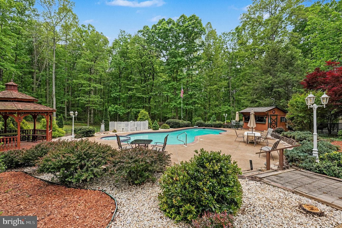 12533 Apple Lane photo 25