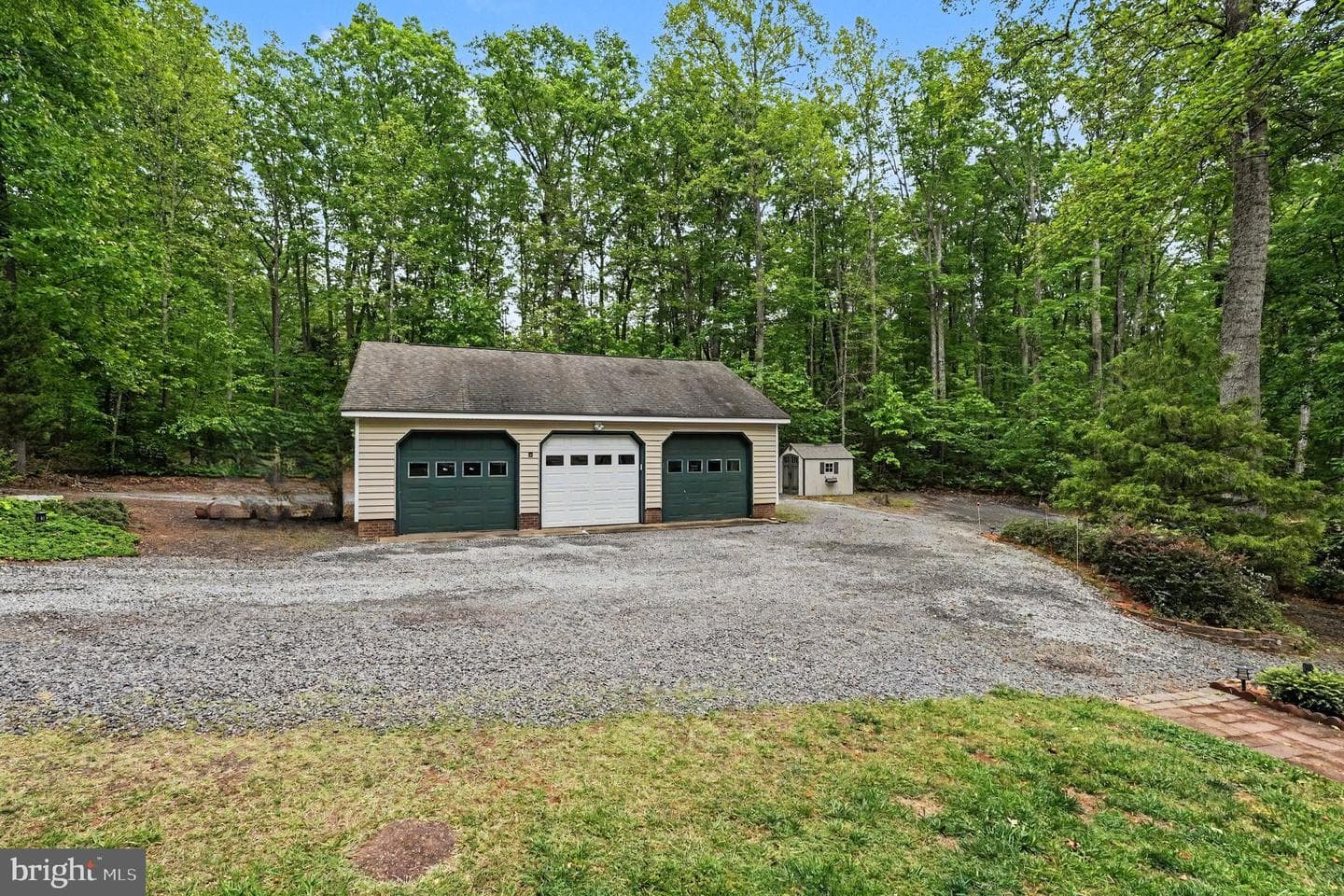 12533 Apple Lane photo 3