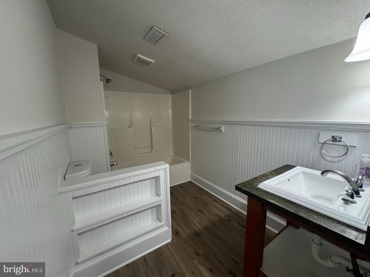 18163 Monrovia Road photo 10