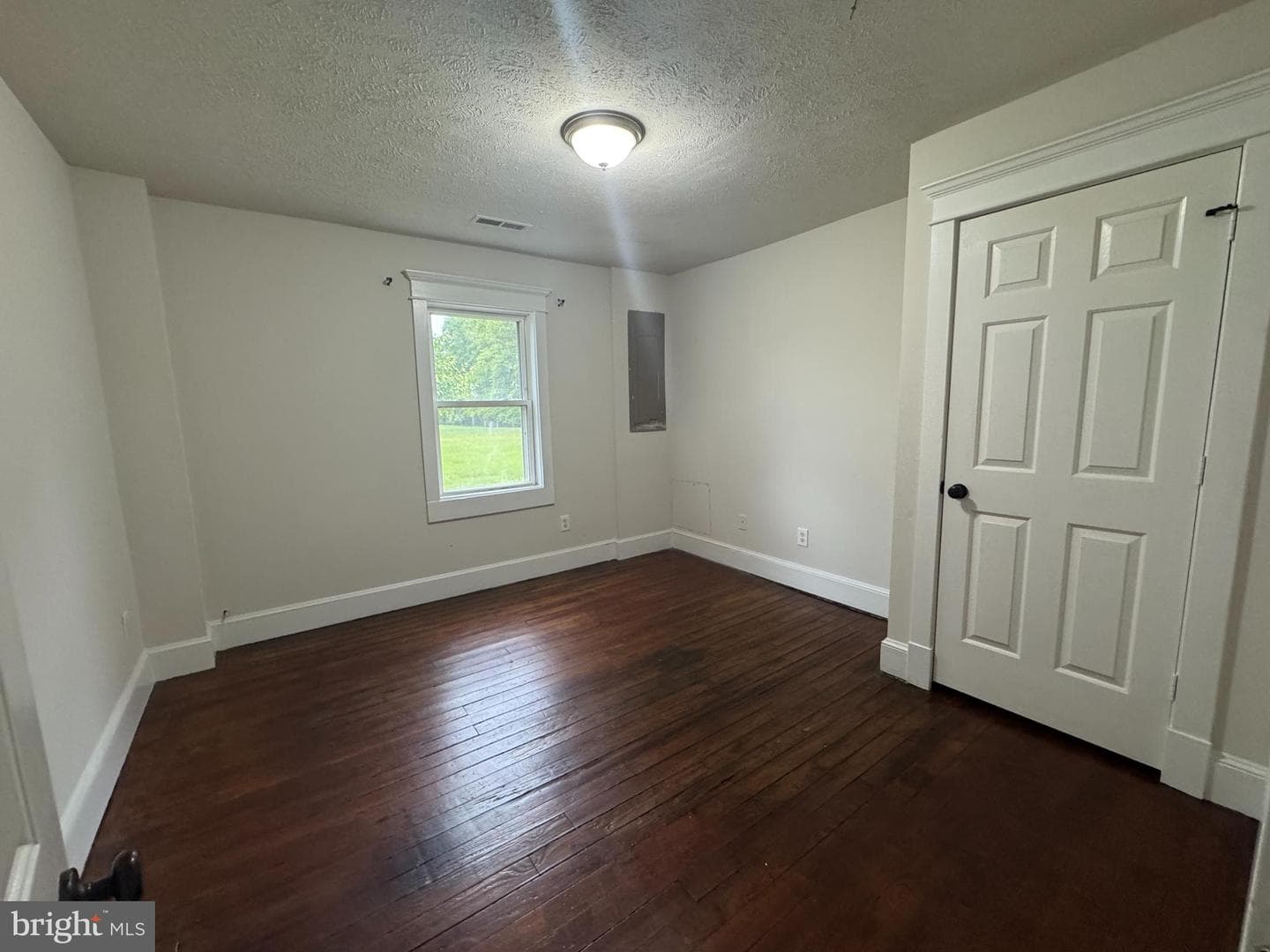 18163 Monrovia Road photo 6