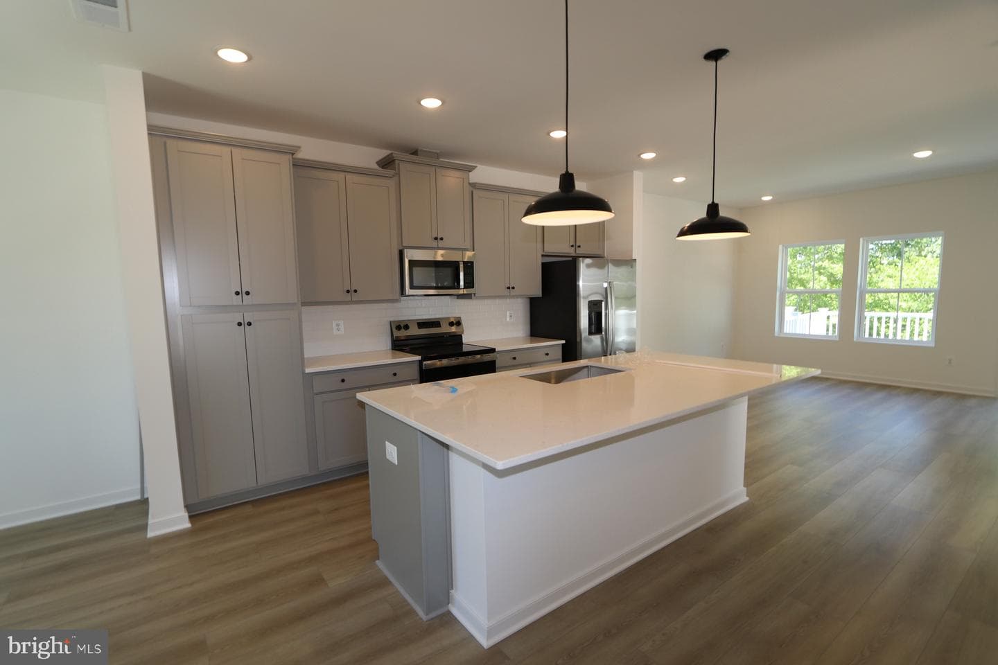 36145 Wilderness Shores Way photo 2