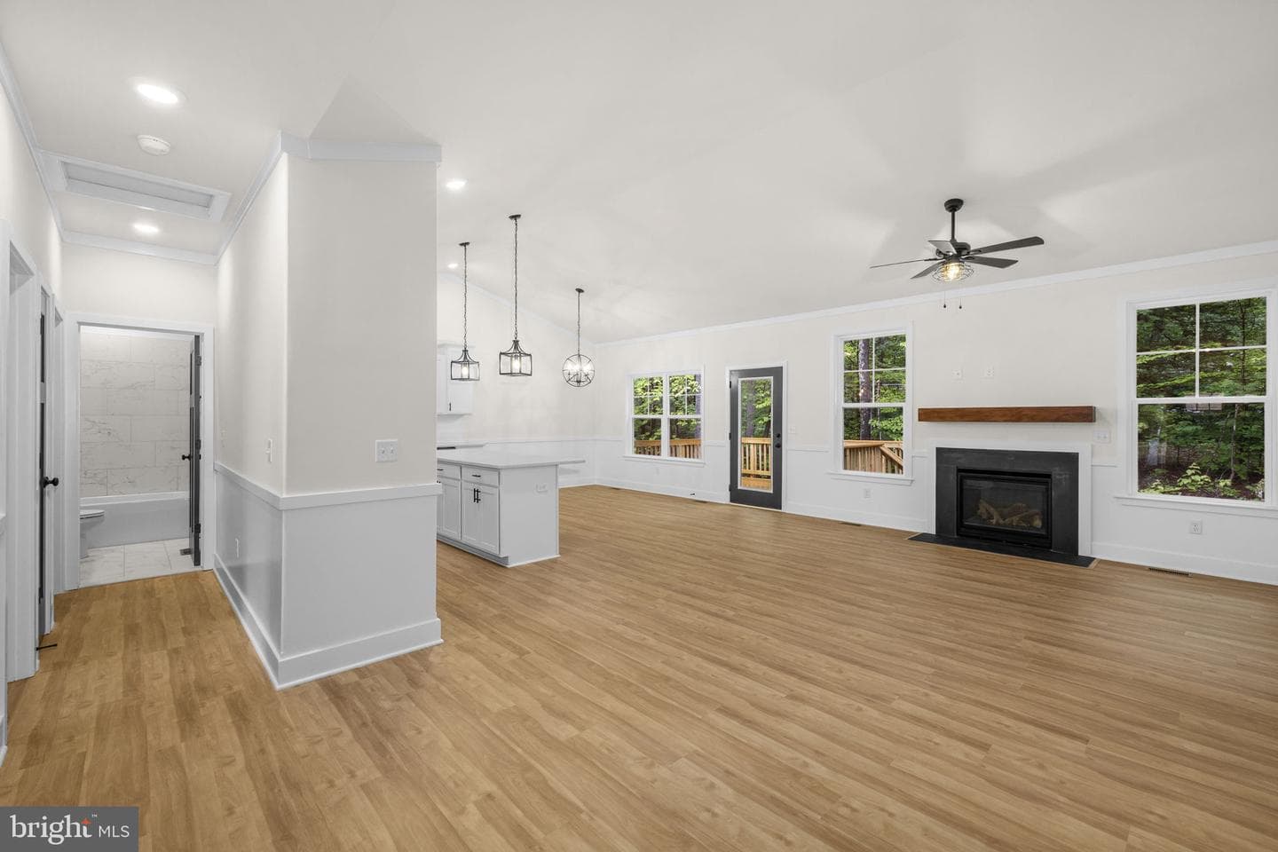 1109 Lakeview Parkway photo 11