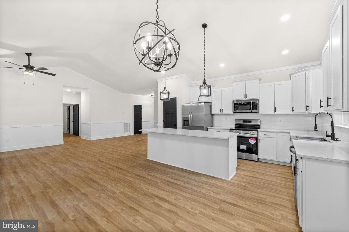 1109 Lakeview Parkway photo 22