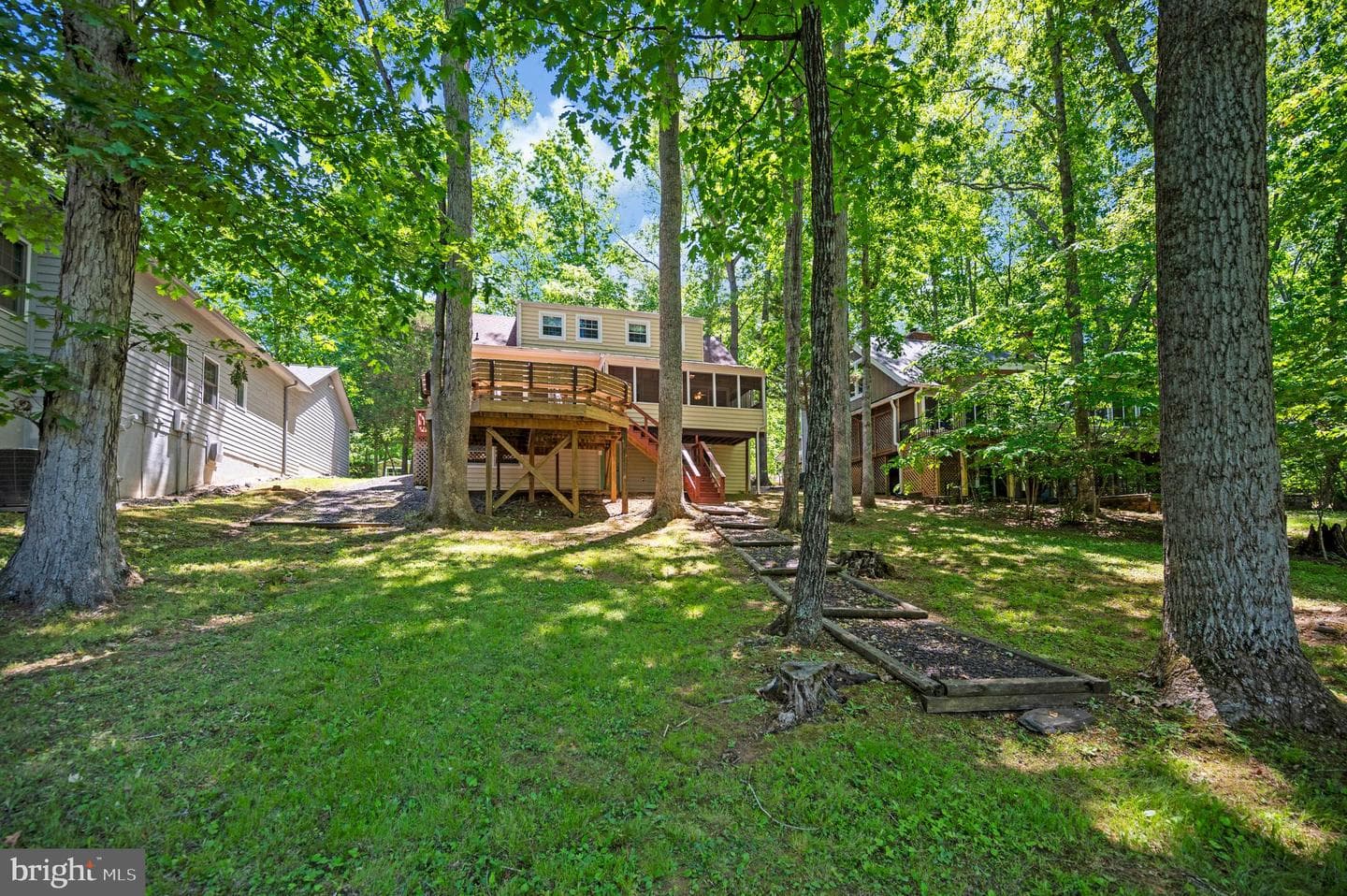 139 Larkspur Lane photo 39