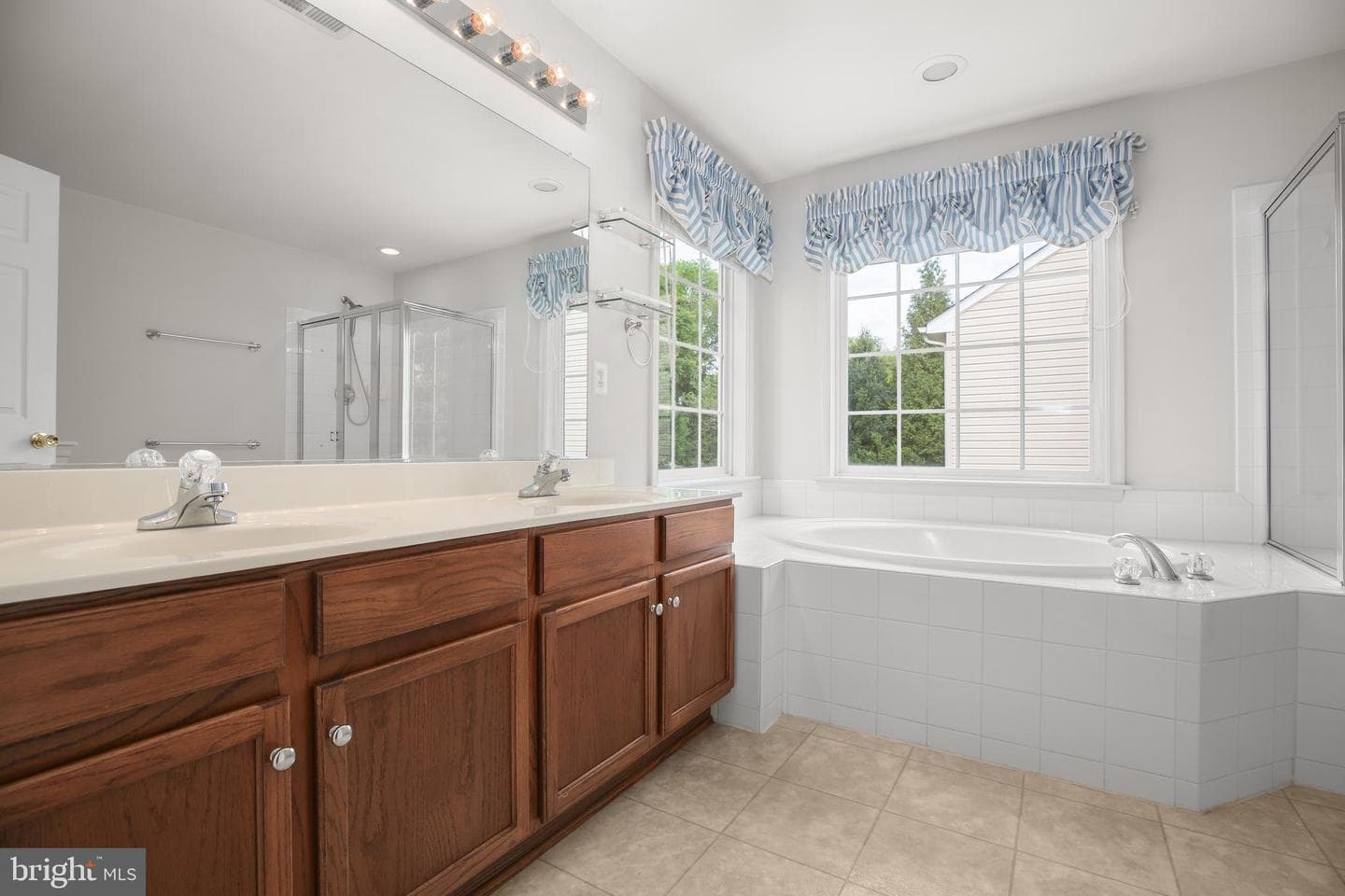 269 Parker Place photo 24