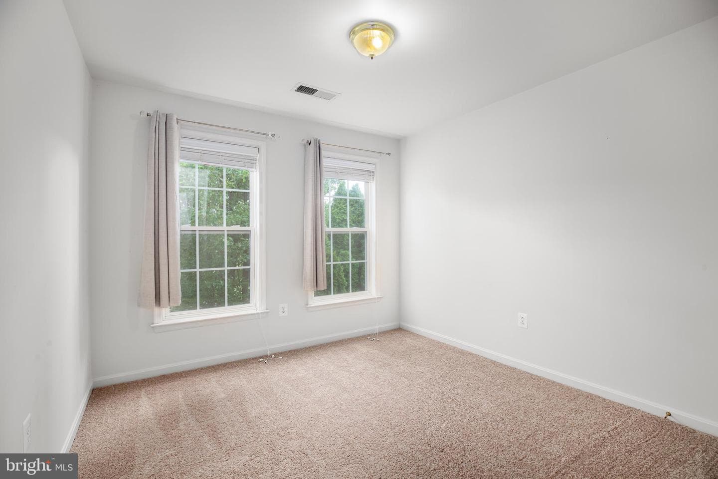 269 Parker Place photo 32