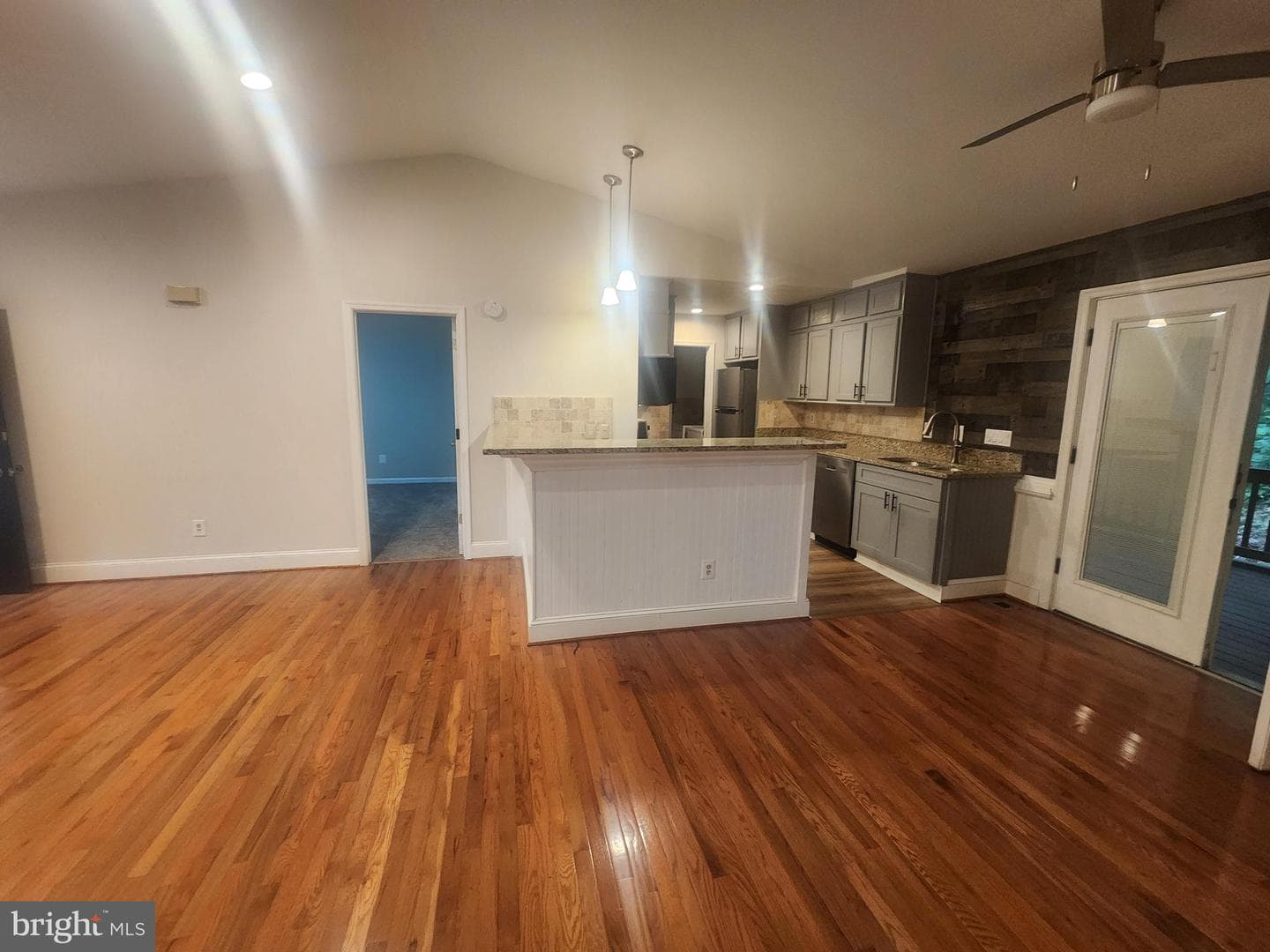 105 Beachside Cove photo 21