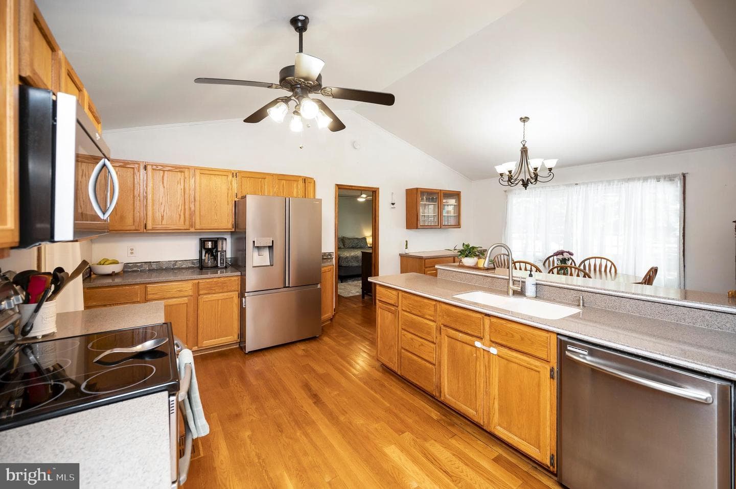 124 Republic Avenue photo 14