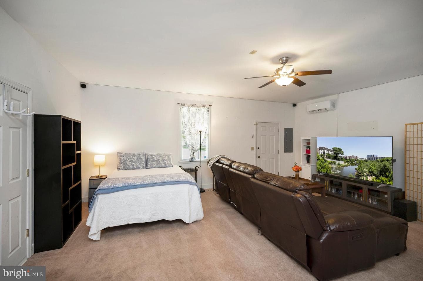 124 Republic Avenue photo 36