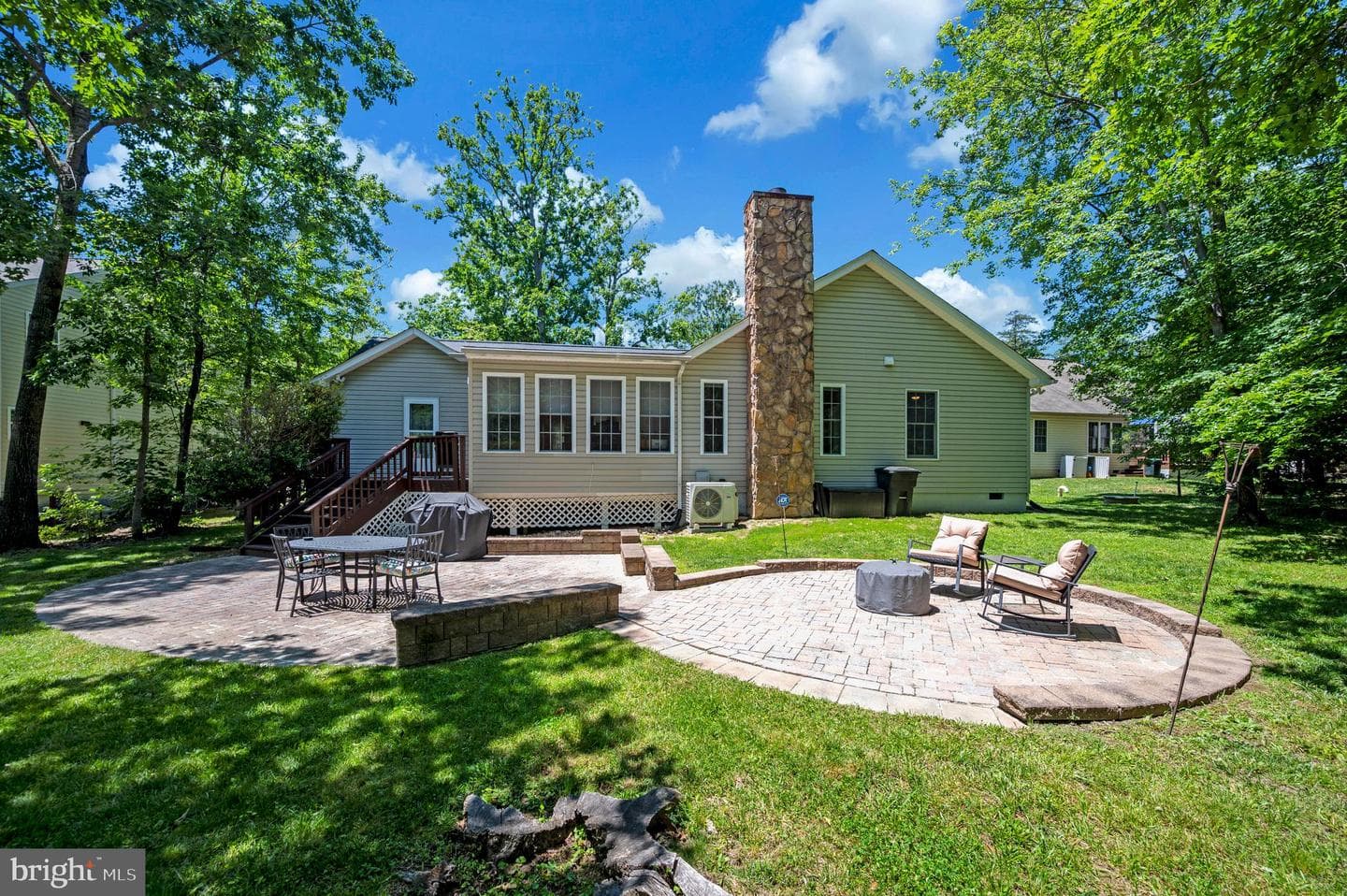 124 Republic Avenue photo 37