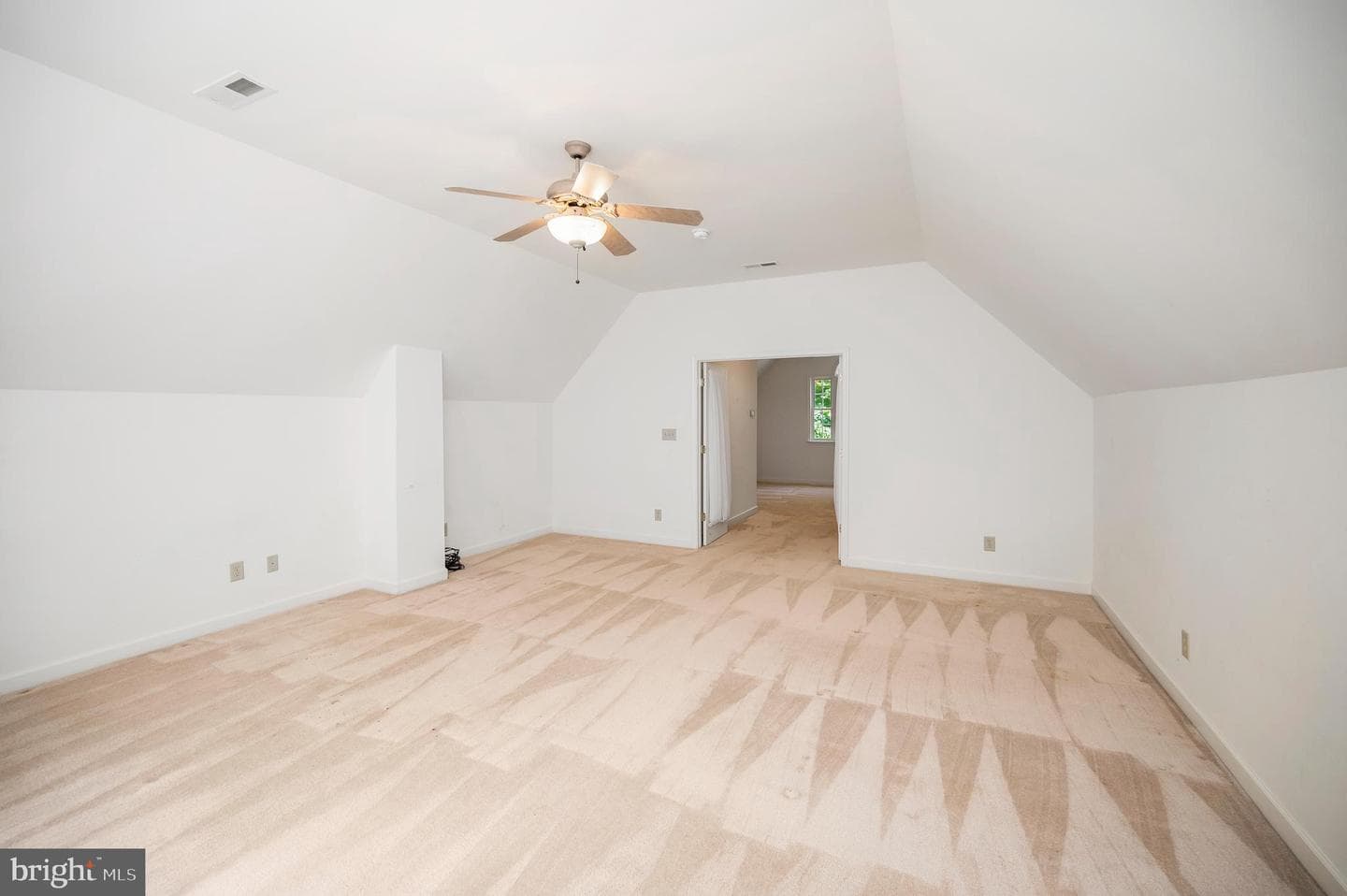 909 Eastover Parkway photo 42