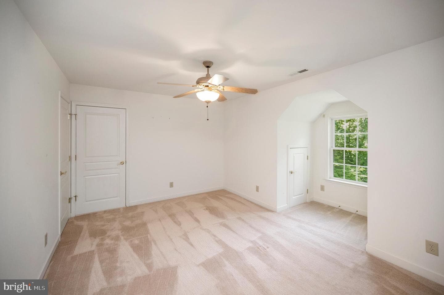 909 Eastover Parkway photo 44