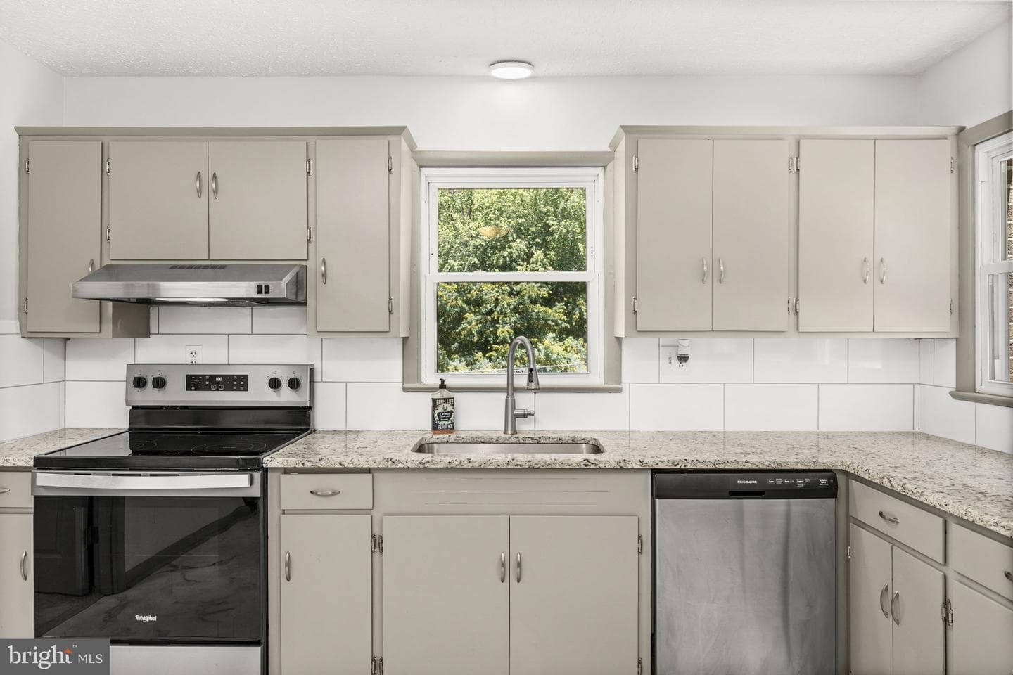 17195 Oakshade Road photo 10