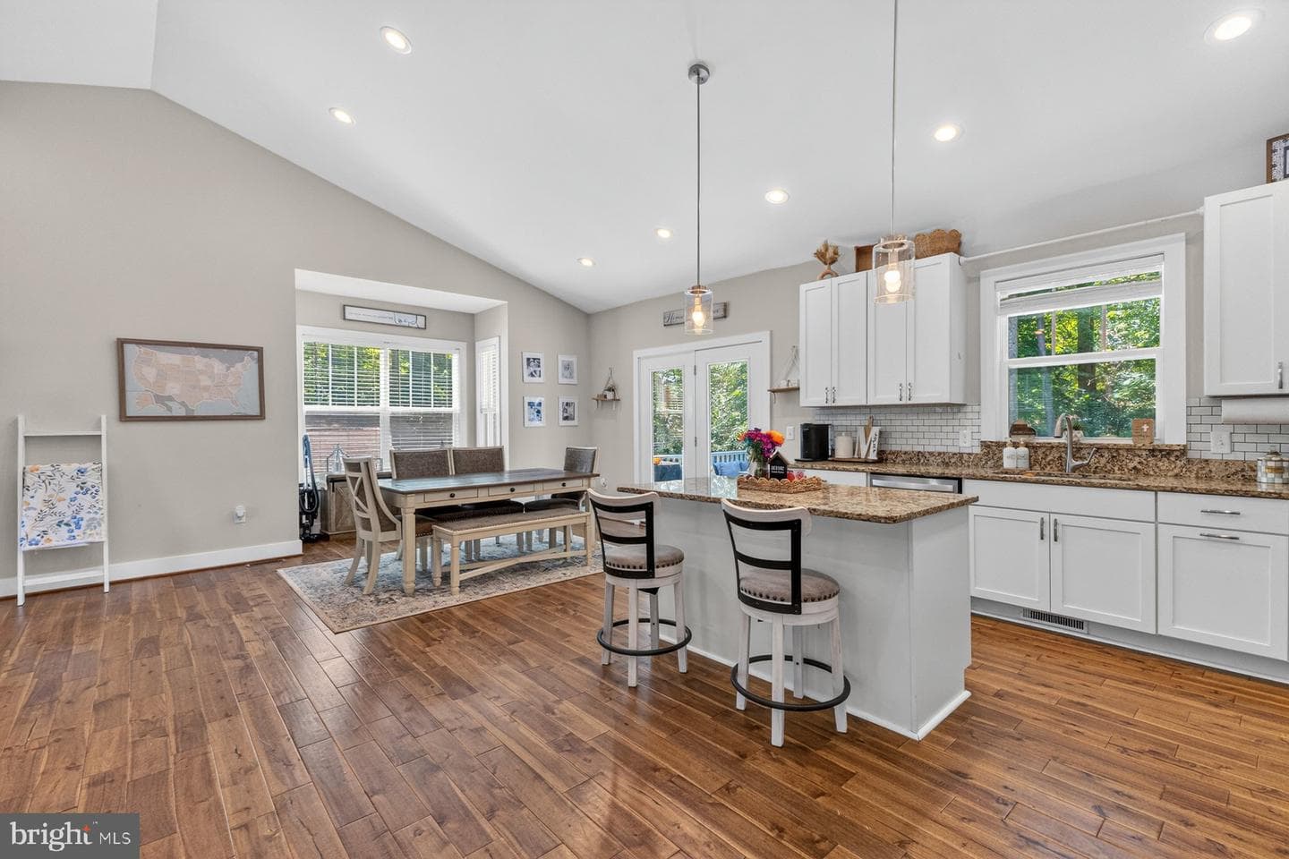 105 Edgemont Circle photo 14