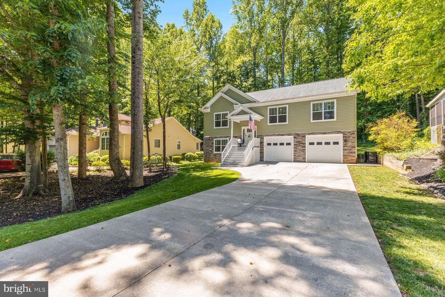 105 Edgemont Circle photo 4