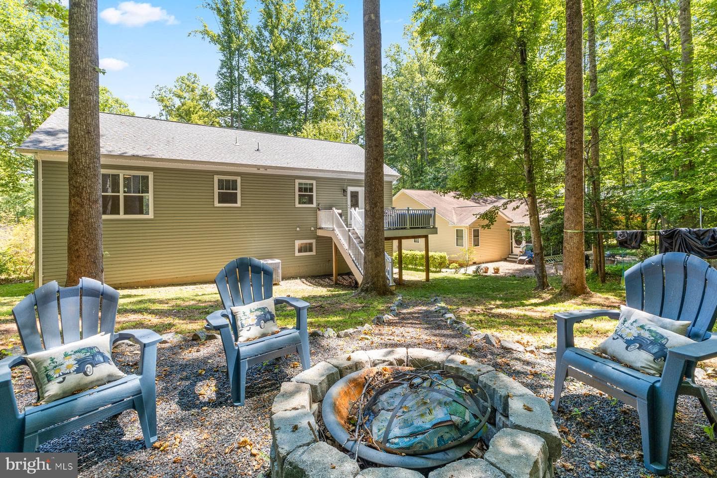 105 Edgemont Circle photo 41
