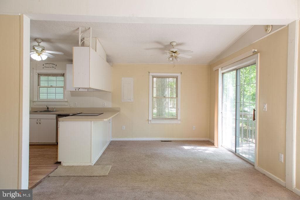 207 Creekside Drive photo 10