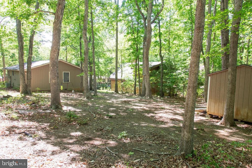 207 Creekside Drive photo 32