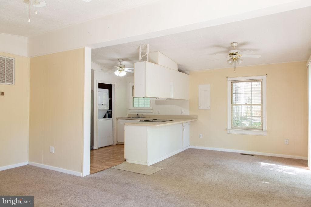 207 Creekside Drive photo 7