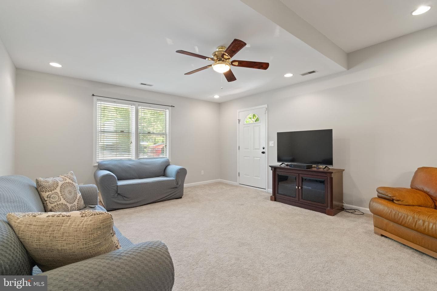 124 Harrison Circle photo 29