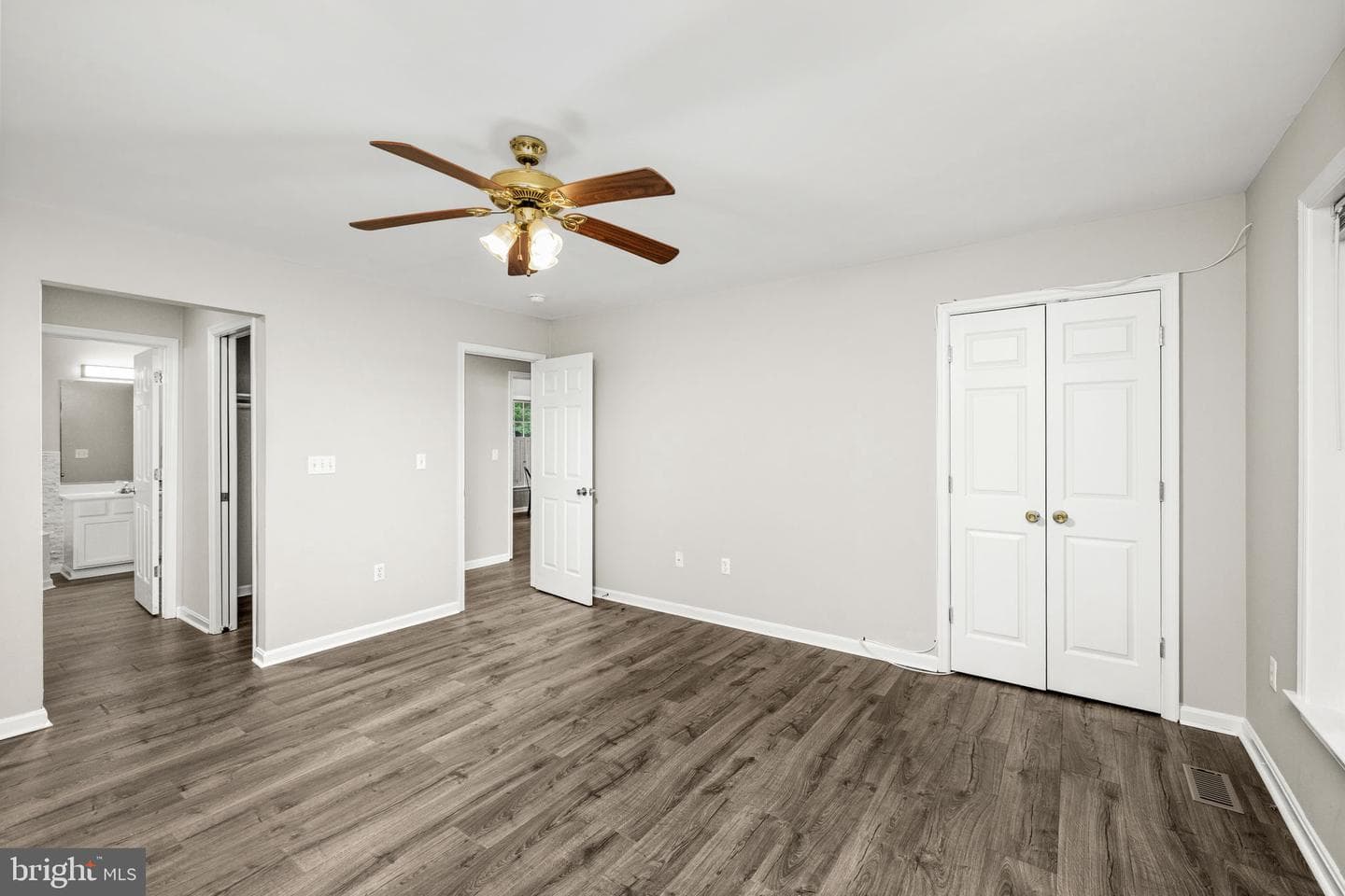 104 Federal Road photo 21