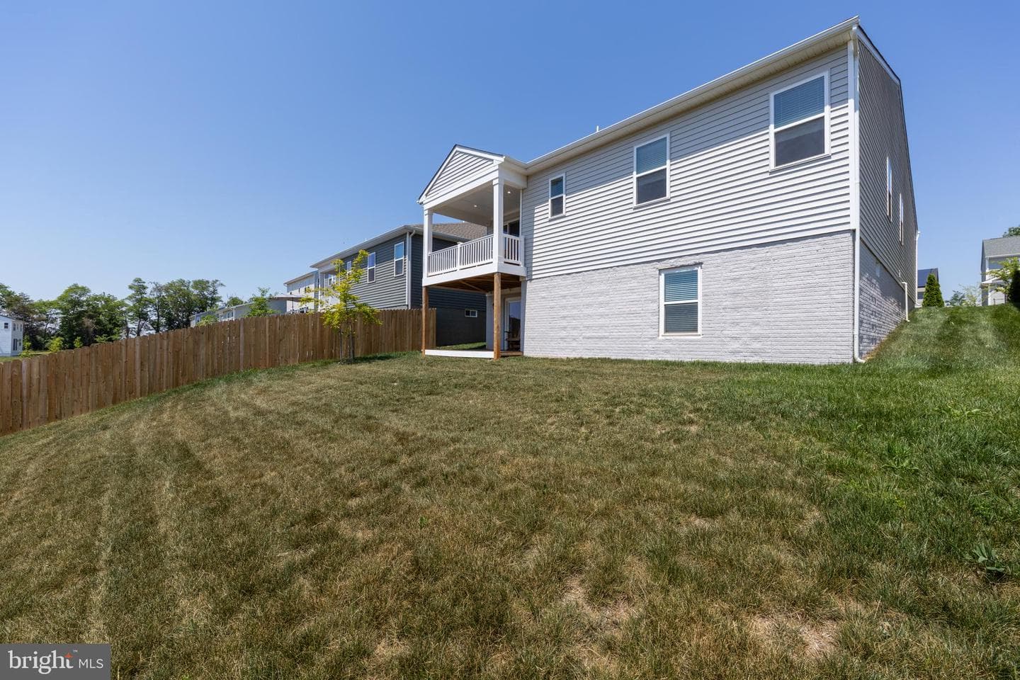 614 Clover Ln photo 48