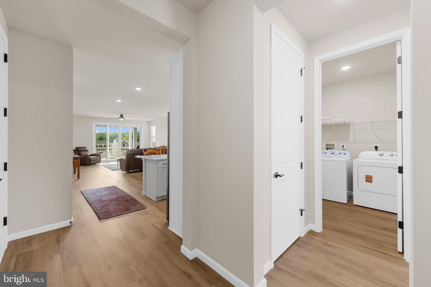 614 Clover Ln photo 7