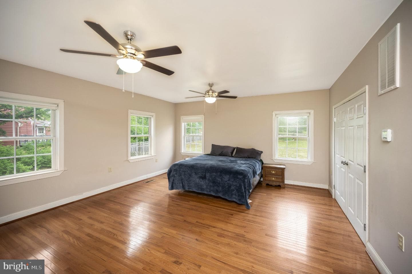 23202 Village Road photo 19