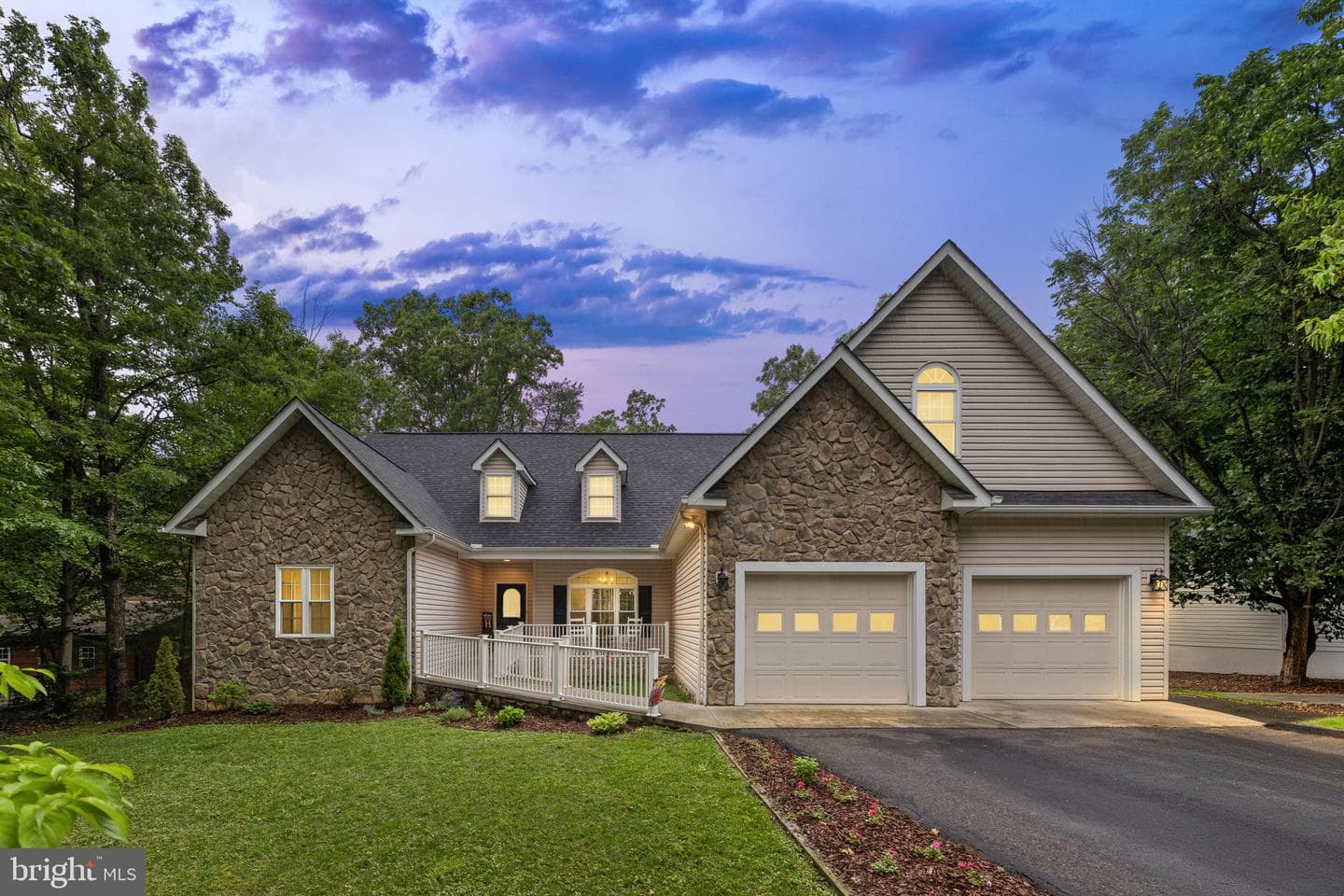 126 Yorktown Boulevard, Locust Grove