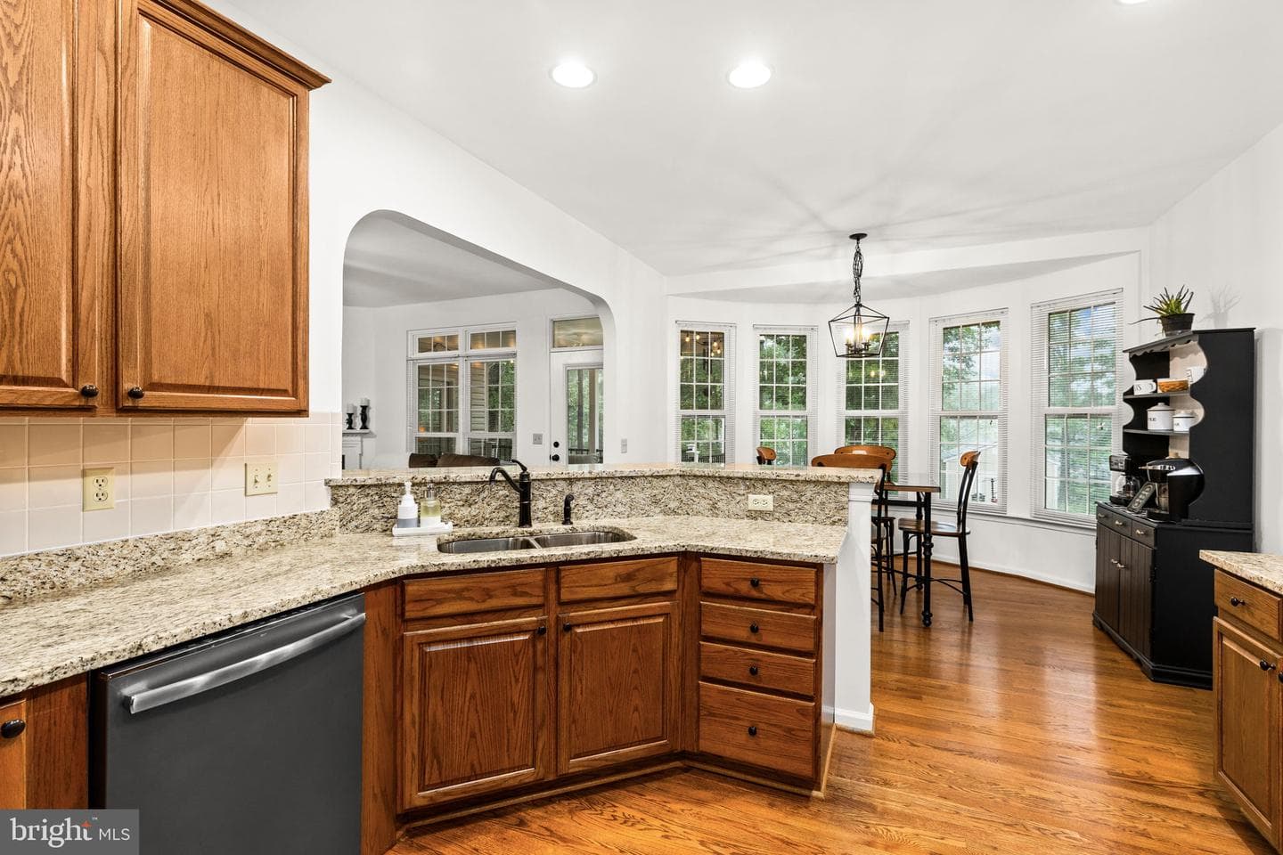 126 Yorktown Boulevard photo 21