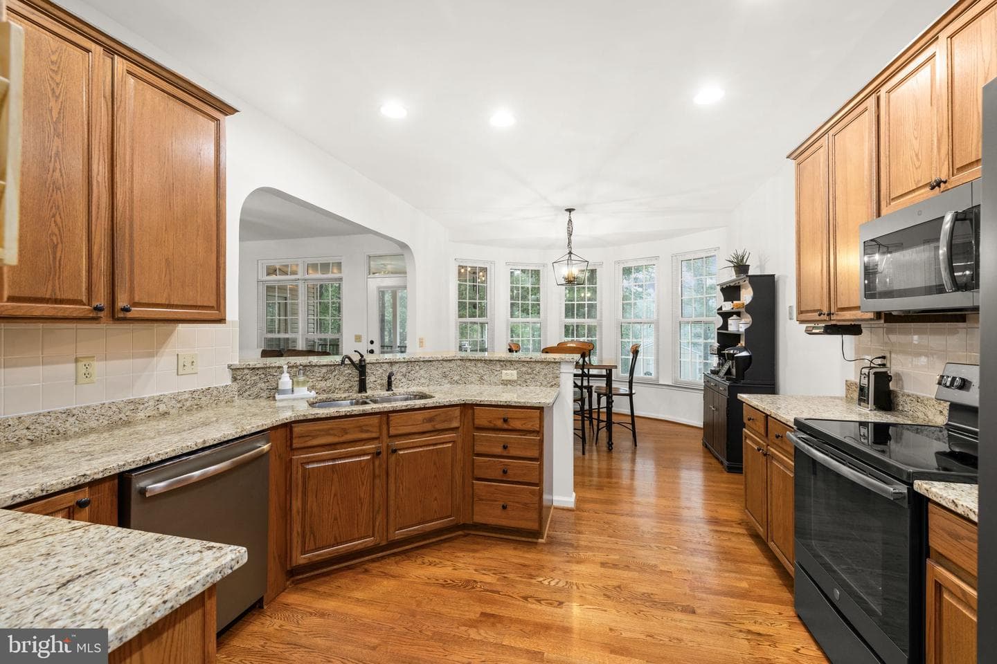 126 Yorktown Boulevard photo 22