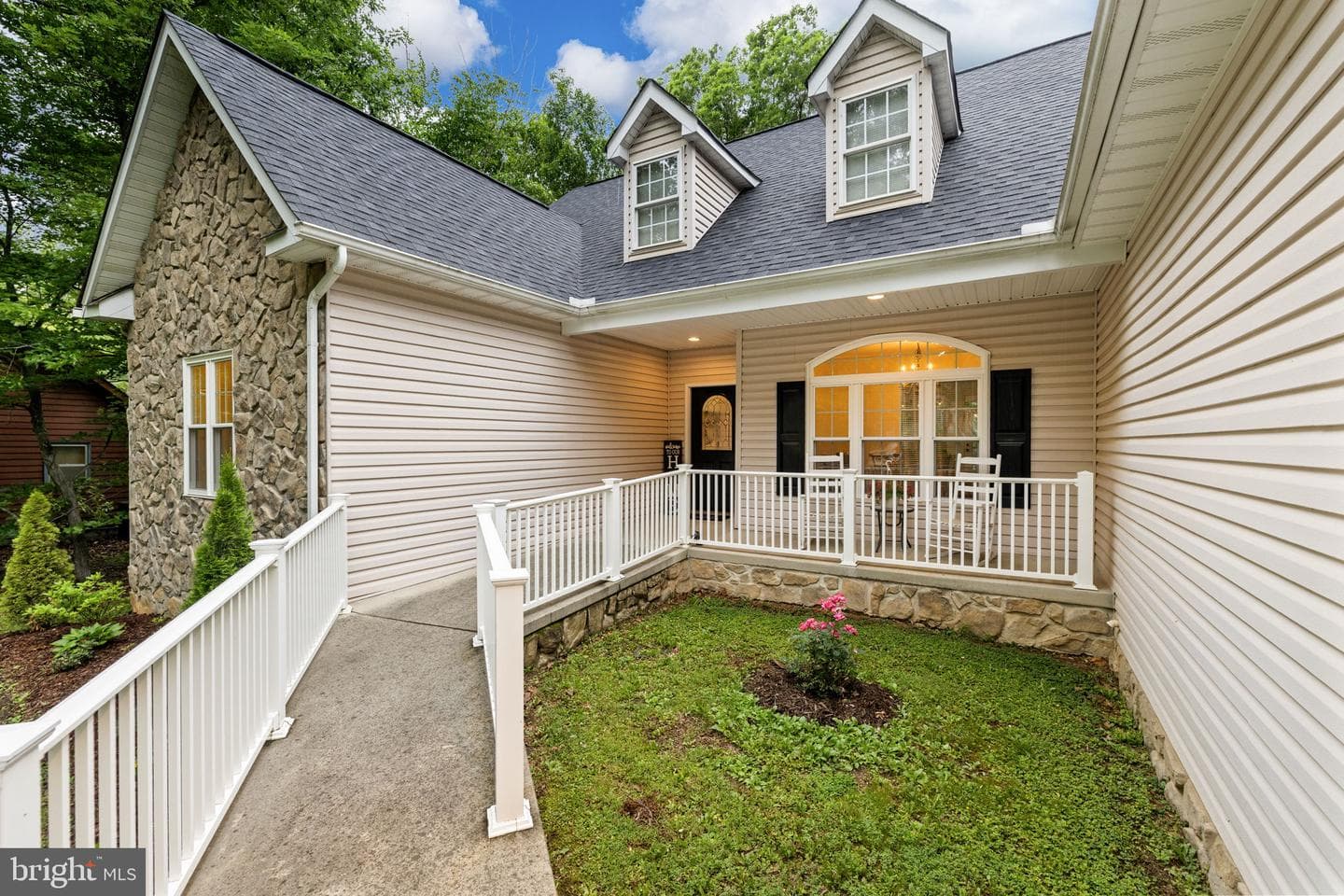 126 Yorktown Boulevard photo 24