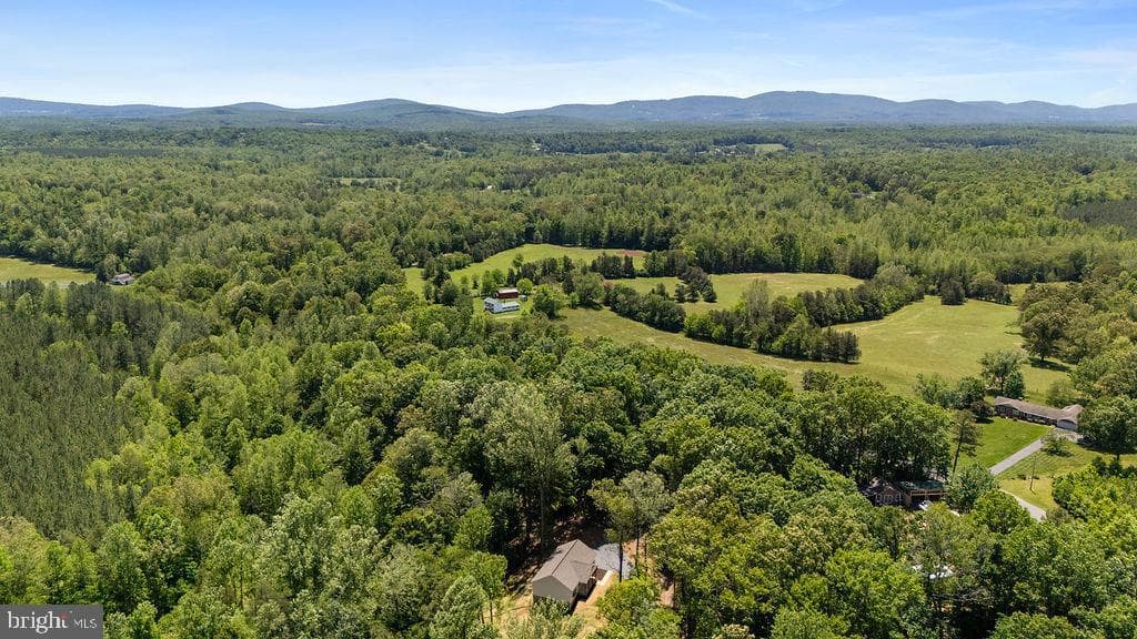 12121 Albano Road, Barboursville